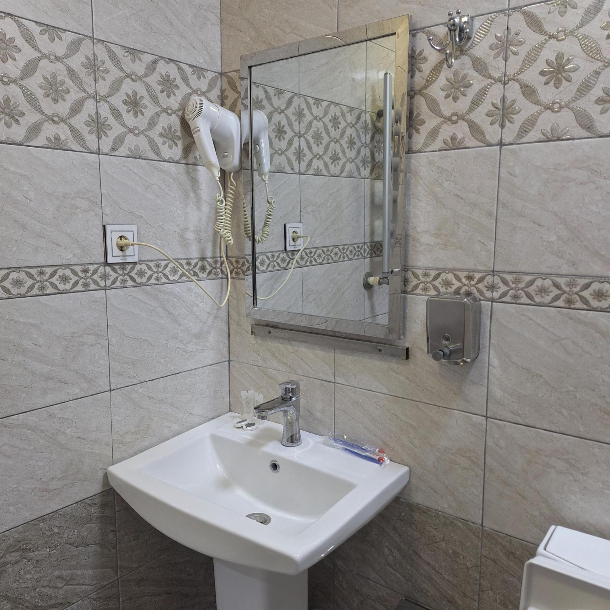 Nord West Hotel Baku Exteriör bild
